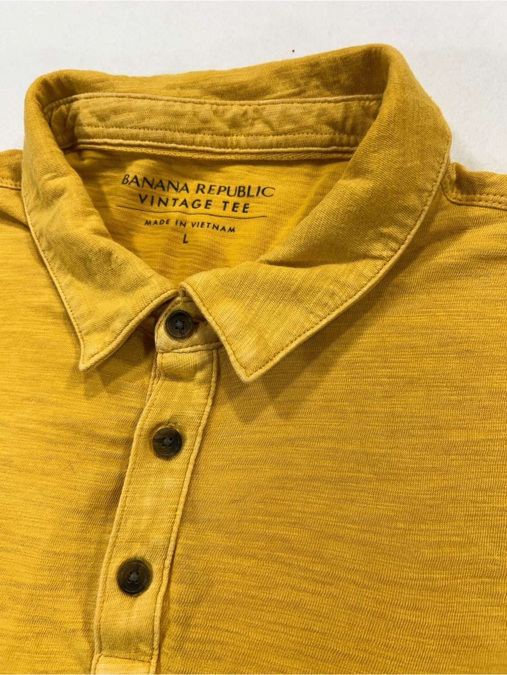 Banana Republic Vintage Tee Polo Shirt Mens Large Mustard Yellow 100% Cotton